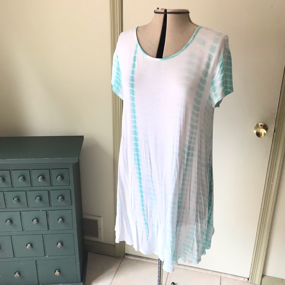 🥳3/$30🌸 Tie dye beach 🏖 coverup